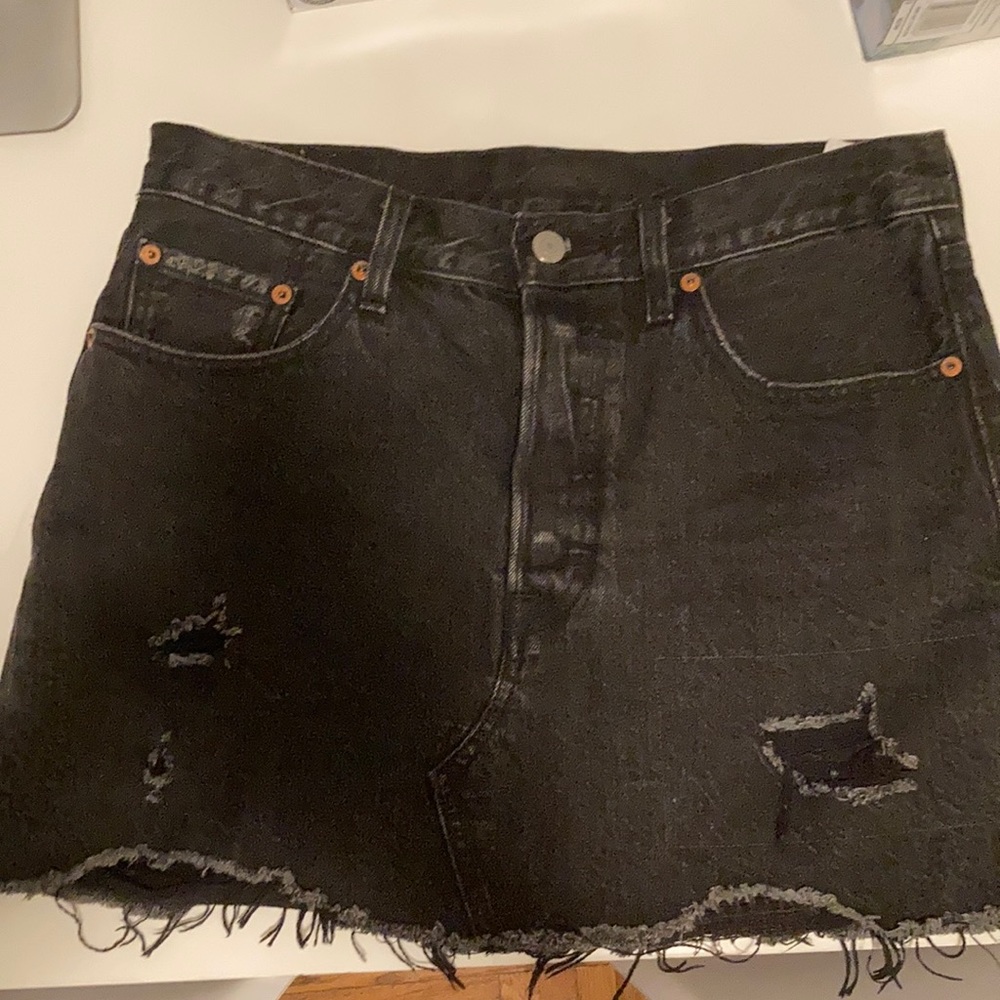Levi’s black jean skirt